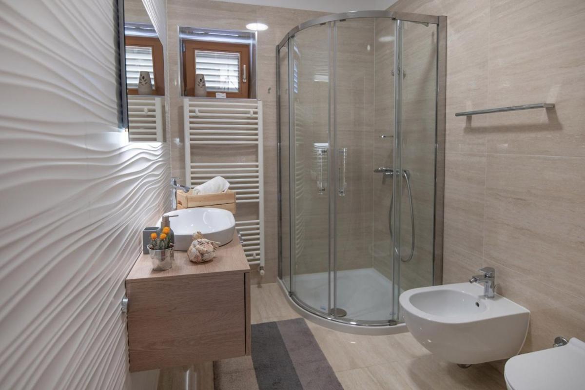 Villa Emili In Medulin - Haus Fuer 4-5 Personen ภายนอก รูปภาพ