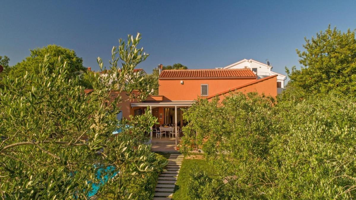 Villa Emili In Medulin - Haus Fuer 4-5 Personen ภายนอก รูปภาพ