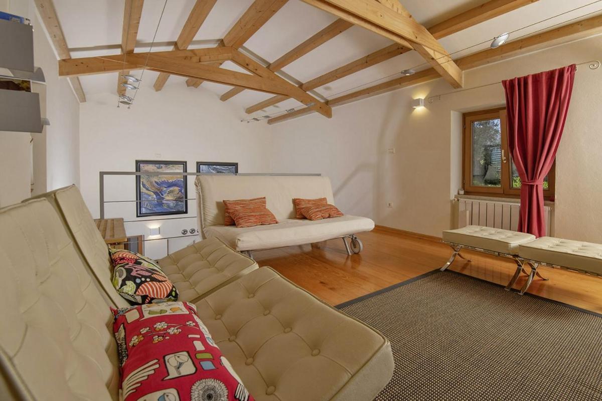 Villa Emili In Medulin - Haus Fuer 4-5 Personen ภายนอก รูปภาพ