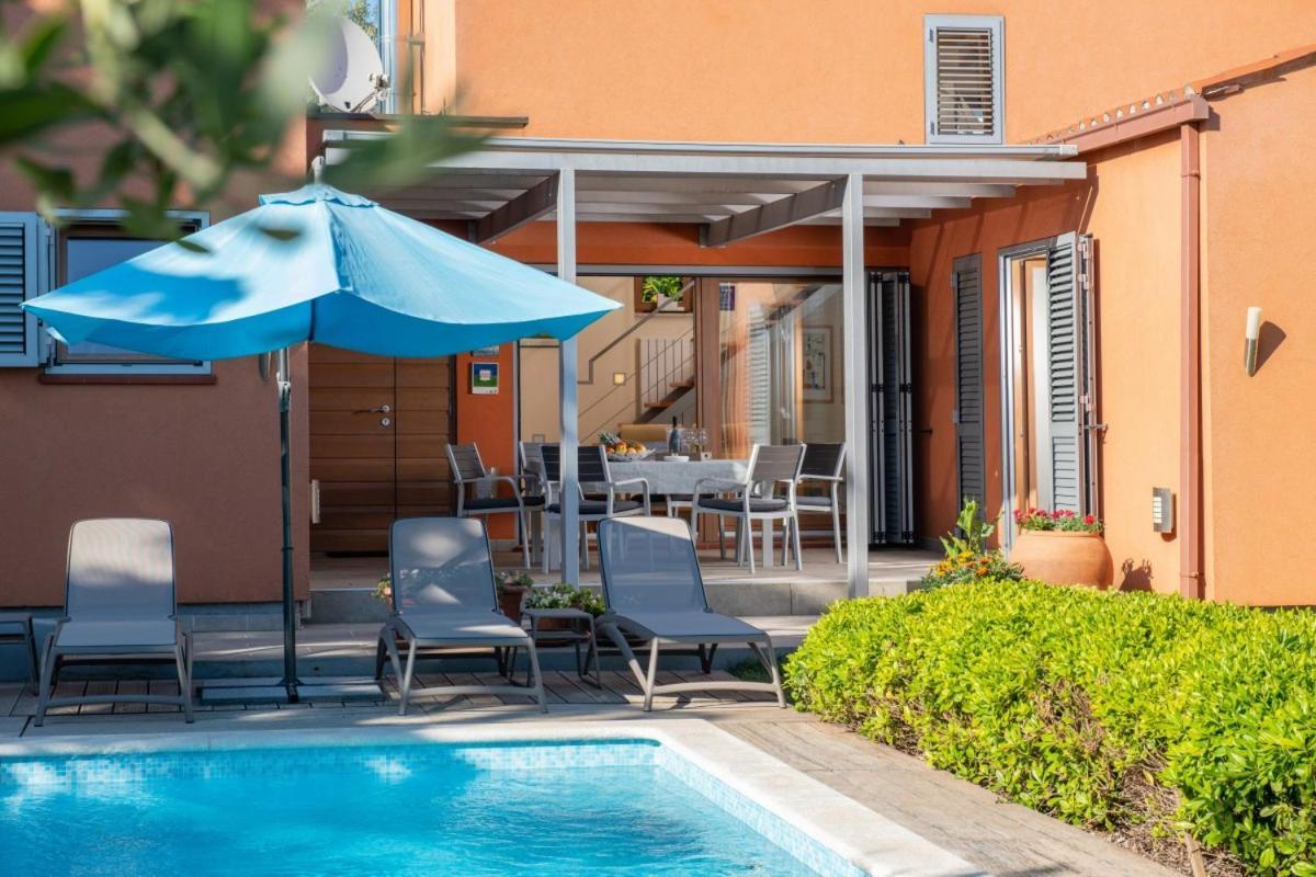 Villa Emili In Medulin - Haus Fuer 4-5 Personen ภายนอก รูปภาพ